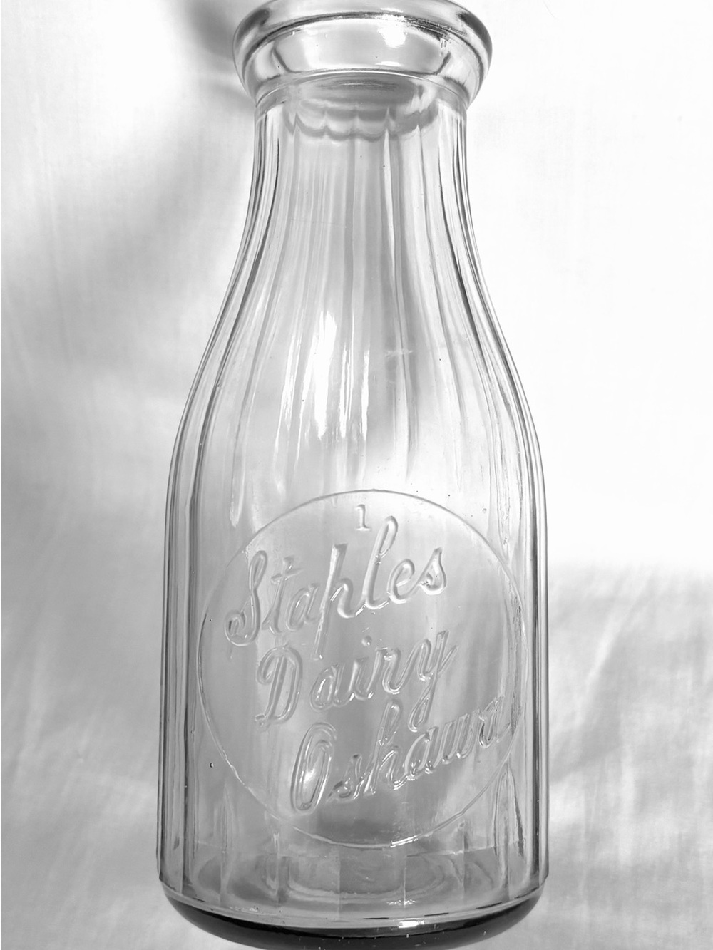 Rare Vintage Milk Bottle Staples Dairy Oshawa Ontario Diamond Glass Canada